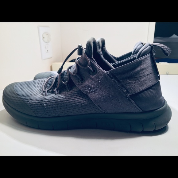 Nike Free Run Slip On - Picture 3 of 3